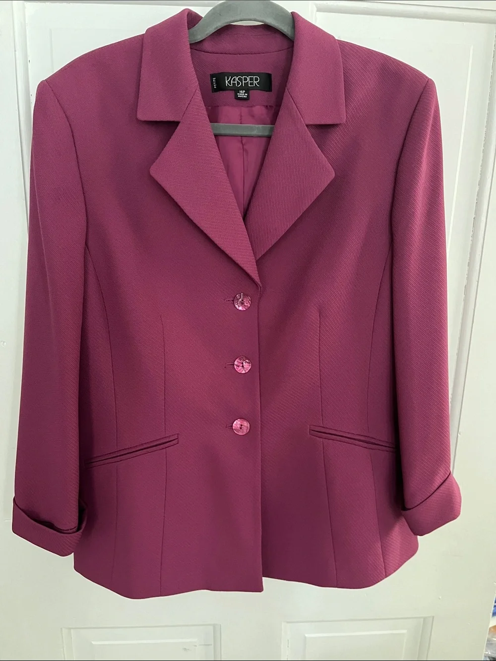 Kasper Blazer Fuchsia Color Size 16P Long Sleeves Button Front